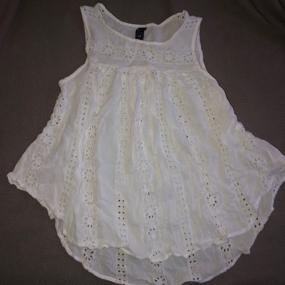 white eyelet gap blouse